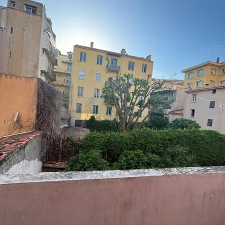 Hyper Centre דירה *