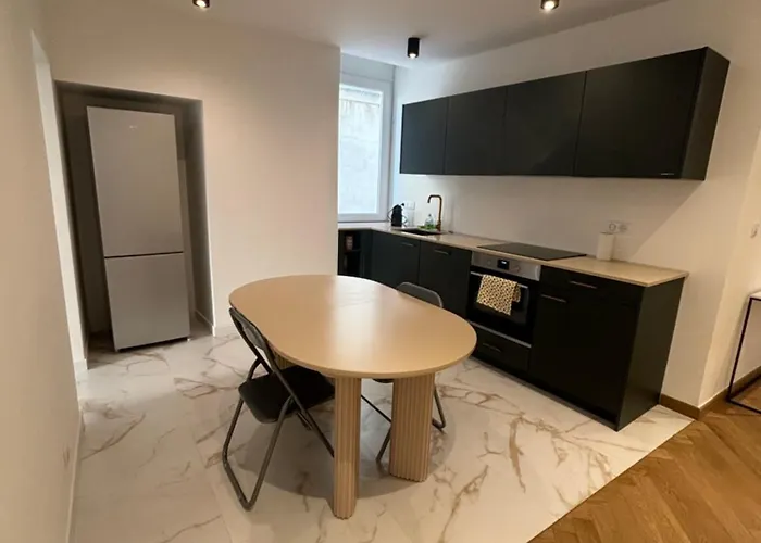 Hyper Centre * אז'אקסיו