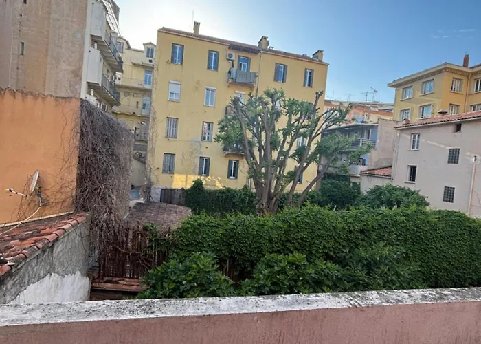 Hyper Centre דירה *