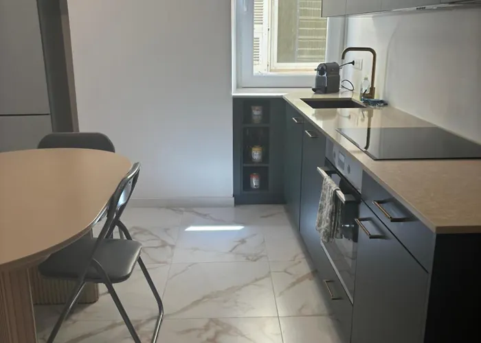 Hyper Centre * אז'אקסיו